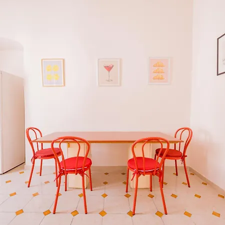 5 Terre Blue Light House Apartment